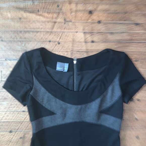 Muse business casual 2 knit ruffled hem little black dress - Picture 2 of 3